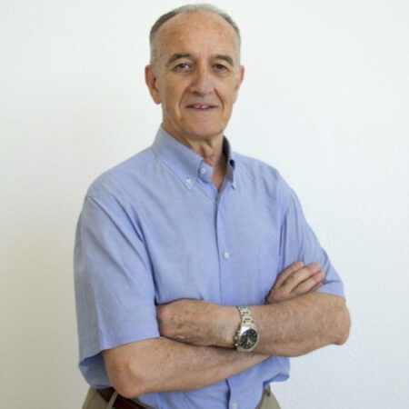Dr. Juan José Lobato Encinas